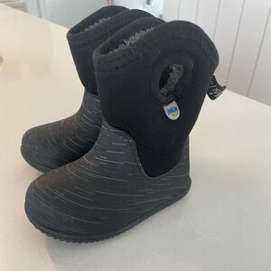 Jan & Jul Winter Boots. Size 6
